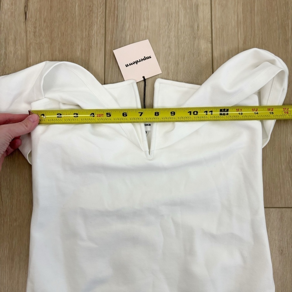 Superdown Aaliyah Deep V Bodysuit in White Size M - Picture 6 of 7